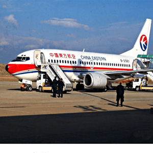 潍坊机场货运航空快运业稳步发展的原因是什么？